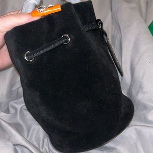 BB BUCKET BAG